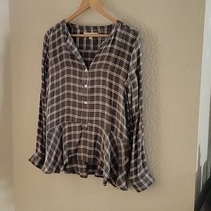 LOFT L/S Plaid blouse.